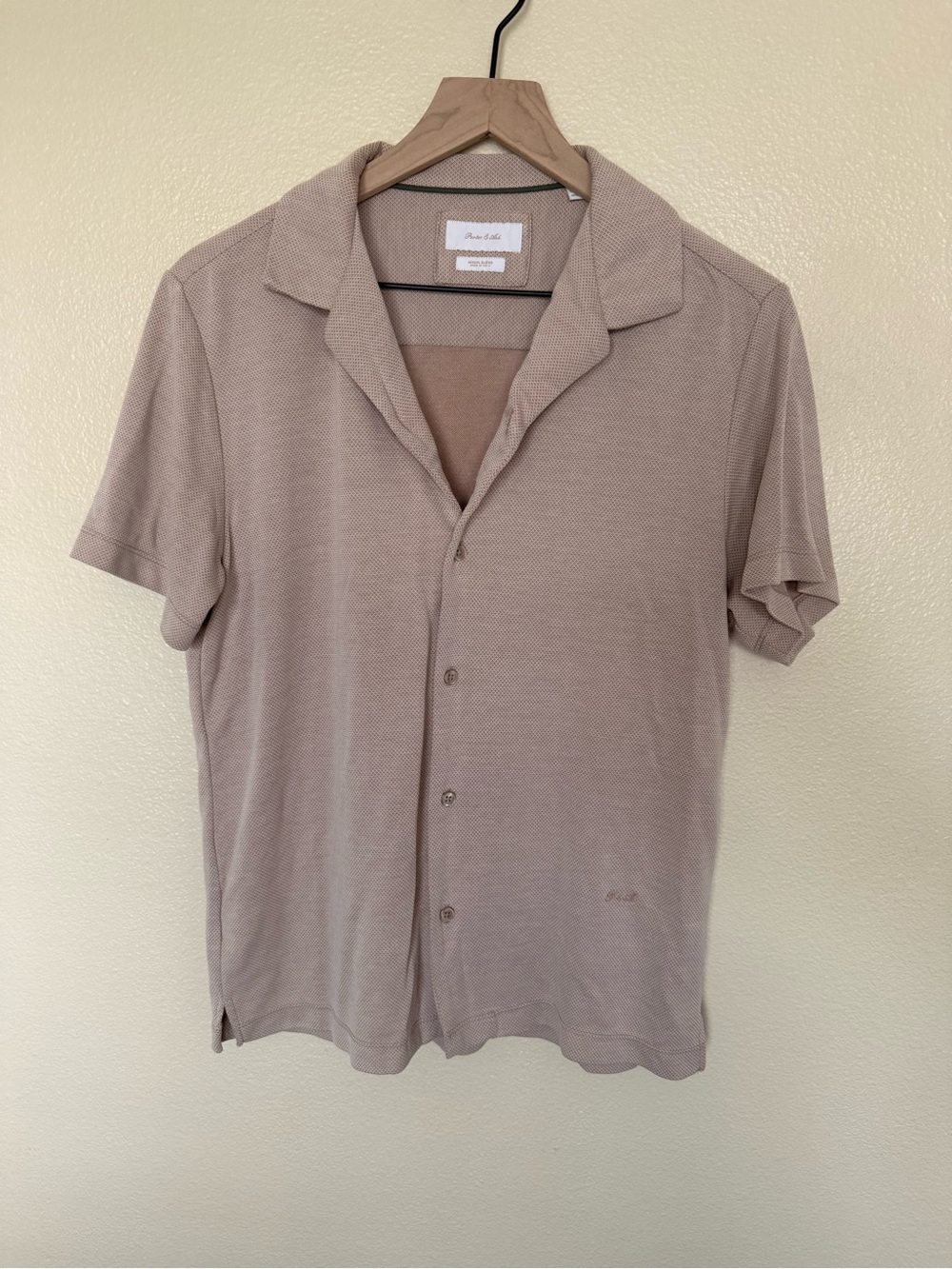 NWOT Porter & Ash Short-Sleeve Camp Shirt in Taupe